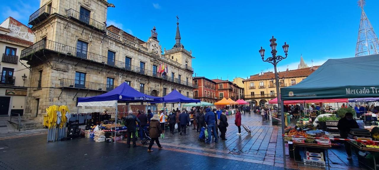דירות לאון Www Sanmartinplaza Es En El Corazon Del Casco Historico מראה חיצוני תמונה